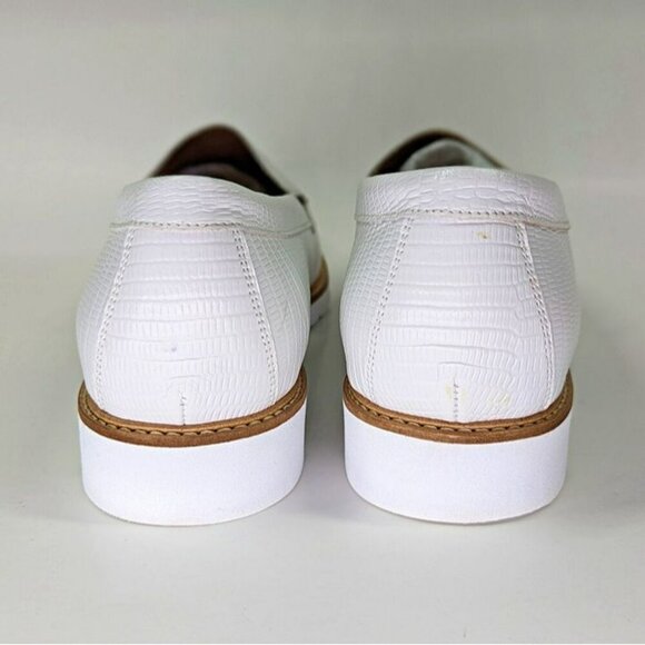 Andre Assous Women's Philipa Almond Toe Embossed Loafers Size 11 (MSRP $220) - Picture 8 of 10